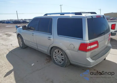 2012 Lincoln Navigator z USA, uszkodzony, nr VIN 5LMJJ2H57CEL07002